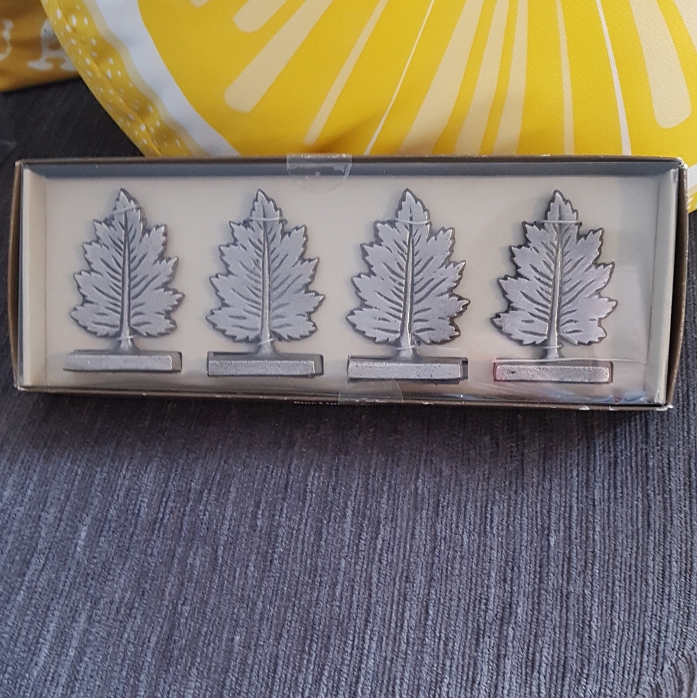 Place cards for parties